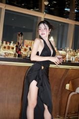 Đầm Yếm Lụa Lưới Nhũ Xẻ Tà