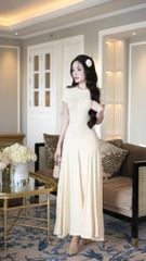 Đầm Thun Trơn Kèm Hoa