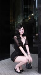 Đầm Thun Lưới Yếm Nút Vàng