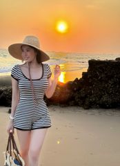 Jum Đùi Sọc Viền Tay Con