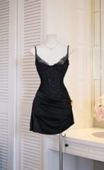 Đầm Ren Phối Lụa Kèm Charm