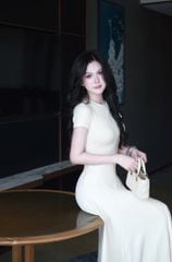 Đầm Thun Trơn Kèm Hoa