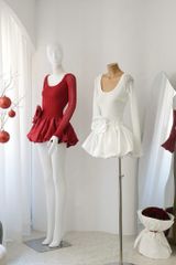 Đầm Ren Cổ U Đính Bông