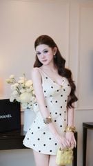 Đầm Trơn Kèm Charm Nơ Sau