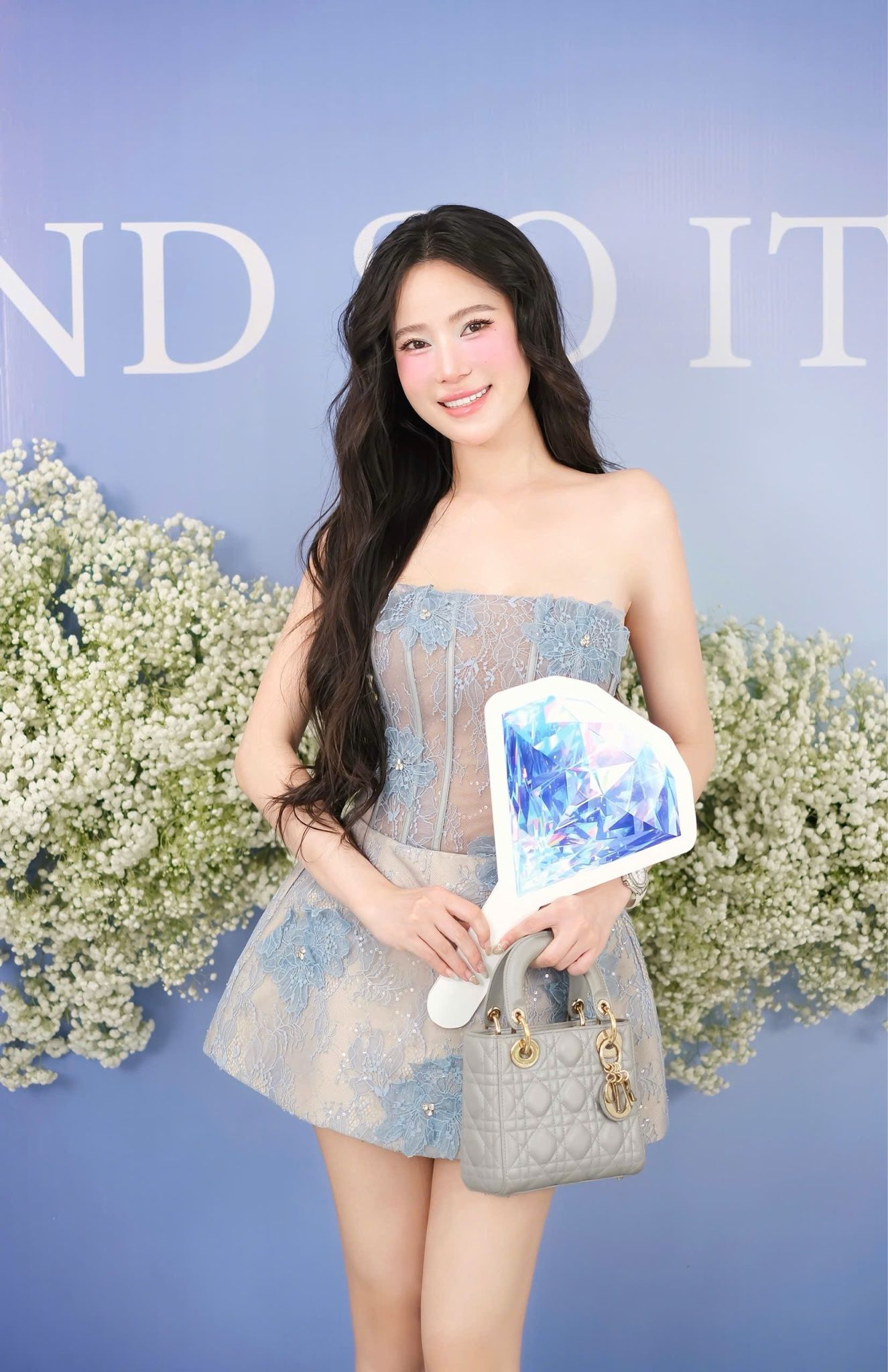 Đầm Cup Kết Bông Đính Đá