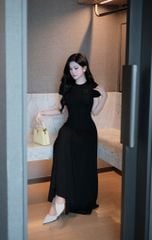 Đầm Thun Trơn Kèm Hoa