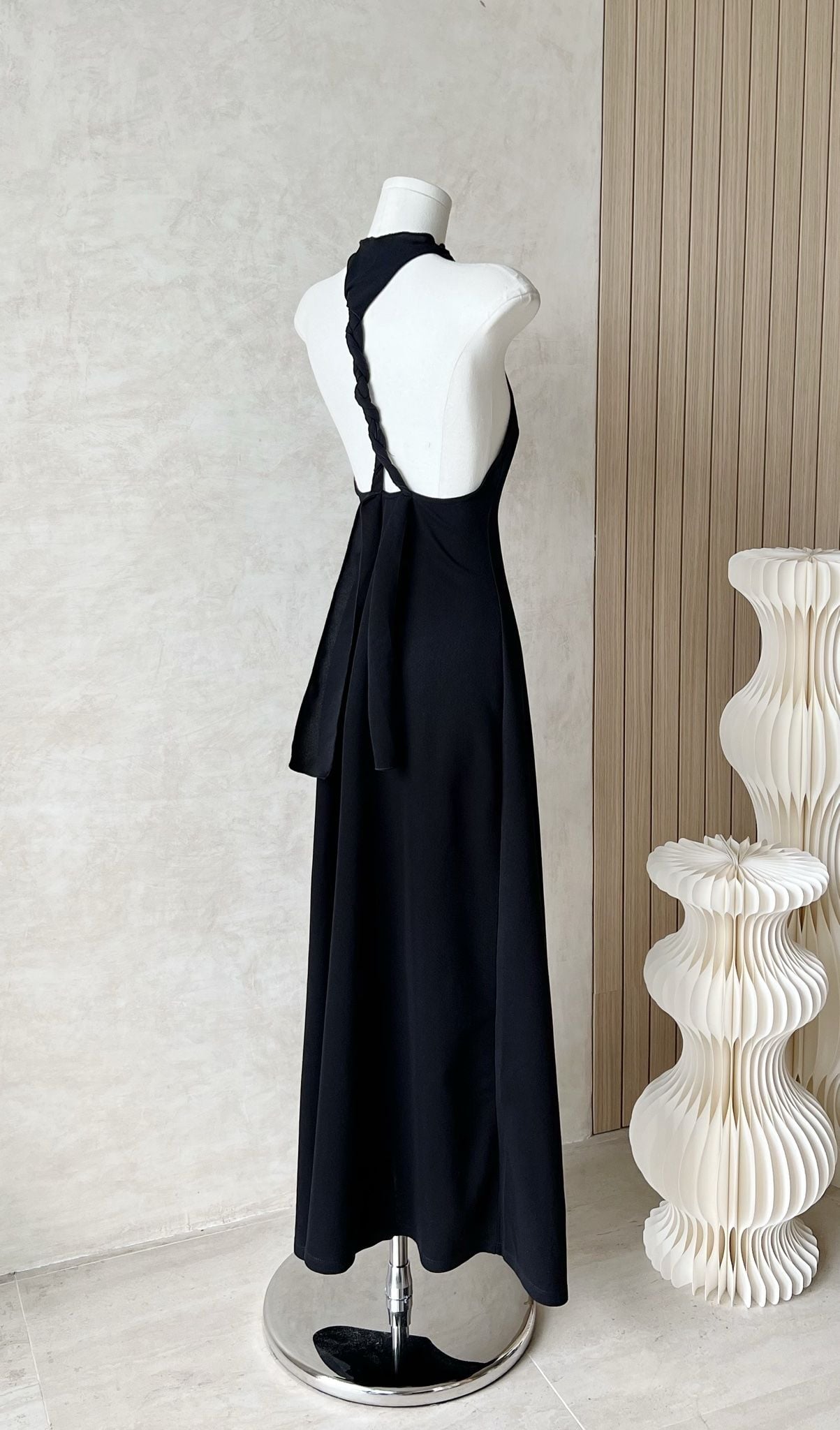 Đầm Thun Xoắn Hở Lưng