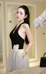 Jum Yếm Kèm Cài Hoa