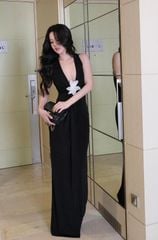 Đầm Thun Cổ V Đính Bông