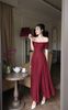 Đầm Len Xoắn Bẹt Vai