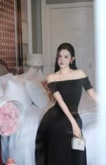 Đầm Len Xoắn Bẹt Vai