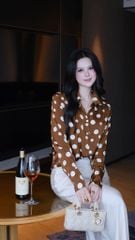 Áo SM Chấm Bi To