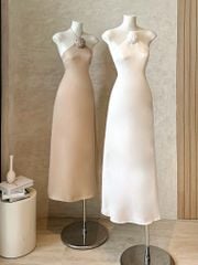 Maxi Yếm Lụa Kèm Hoa