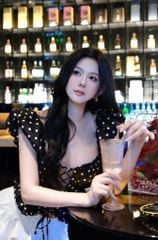 Áo Bèo Bẹt Vai Chấm Bi