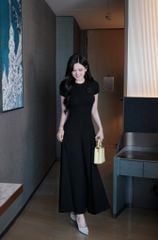 Đầm Thun Trơn Kèm Hoa