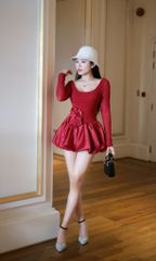 Đầm Ren Cổ U Đính Bông