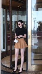 Áo Cổ Lọ Dây Choàng Vai