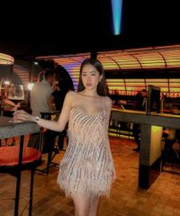 Đầm A Lông Vũ