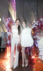 Set Áo Dây Đính Hoa Quần Loe