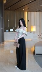 Áo Bèo Bẹt Vai Chấm Bi