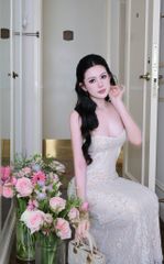 Đầm Ren Nền Hoa Đuôi Cá