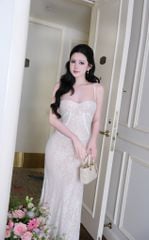 Đầm Ren Nền Hoa Đuôi Cá