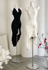 Đầm Bèo Yếm Đắp Chéo Đính Bông