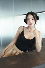 Áo Thun 2S Đính Hoa Nhỏ