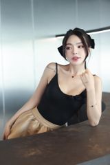 Áo Thun 2S Đính Hoa Nhỏ
