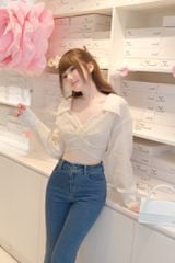 Áo TD Sơ Mi Xoắn Ngực Đính Bông