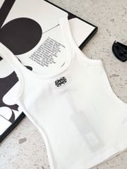 Áo Thun Cổ U Thêu Chữ