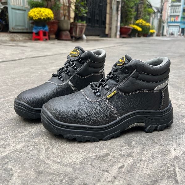 Giày Bảo Hộ Cho Thủy Thủ Và Công Nhân Tàu Biển