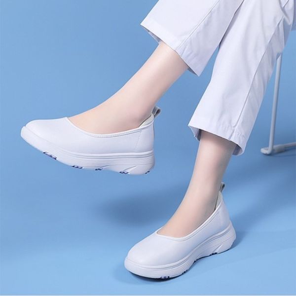 Giày Y Tá Nữ Thời Trang Đế EVA Mền Chống Trơn Trượt