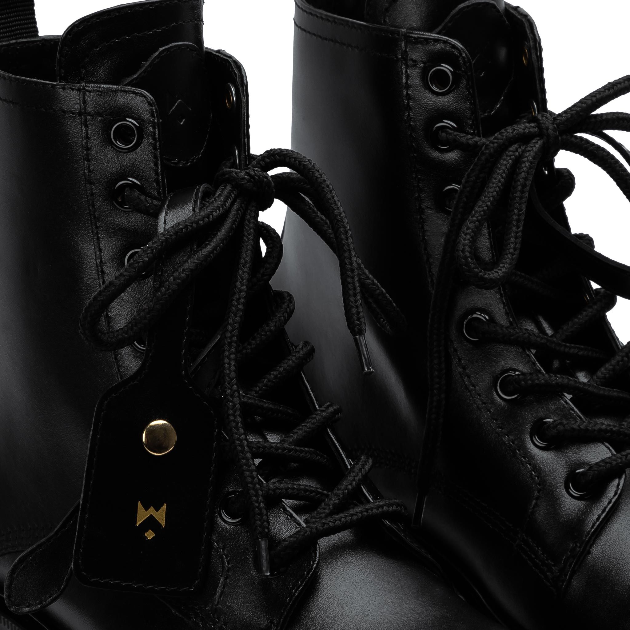 THE LADY WOLF CHUNKY COMBAT BOOT BLACK THEWOLF