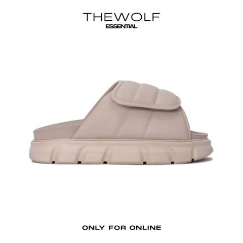 THE LARVA WOLF SLIDE SANDAL