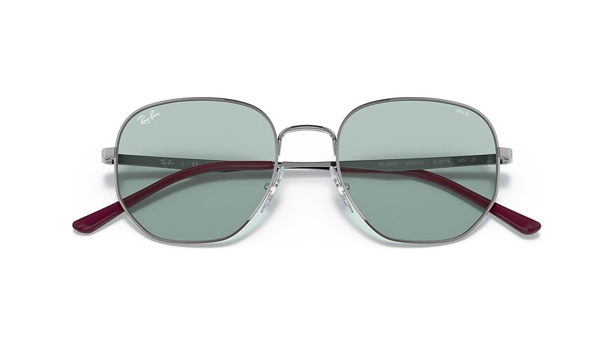  Ray Ban RB3682 9226/Q5 evolve sunglasses 