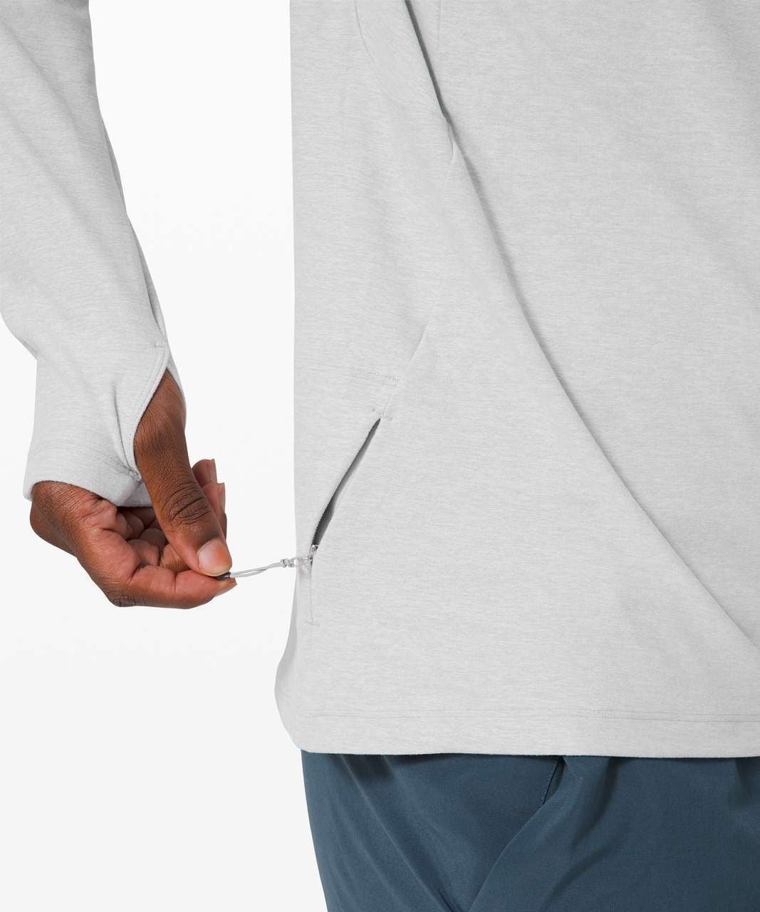  Áo Lululemon Surge Warm Long-Sleeve Crew 