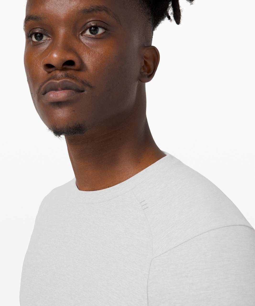  Áo Lululemon Surge Warm Long-Sleeve Crew 