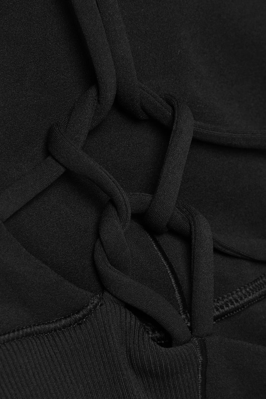  Nike Yoga Luxe 5