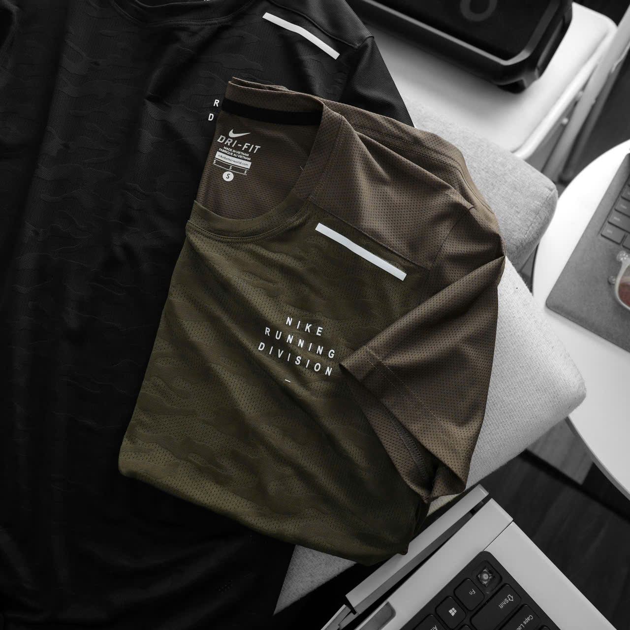  Áo Nike Run Division 2025 