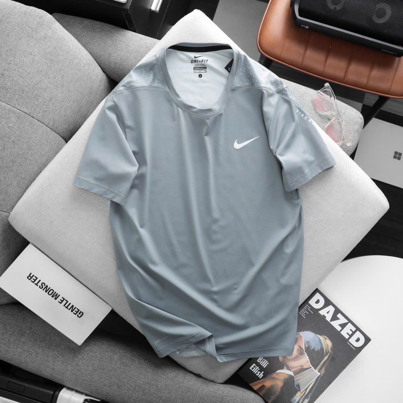  Áo Nike Running 3D Lưng 2025 