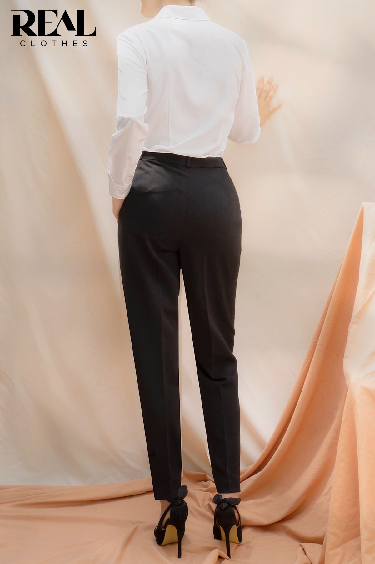 Sơ mi chít eo nano trắng