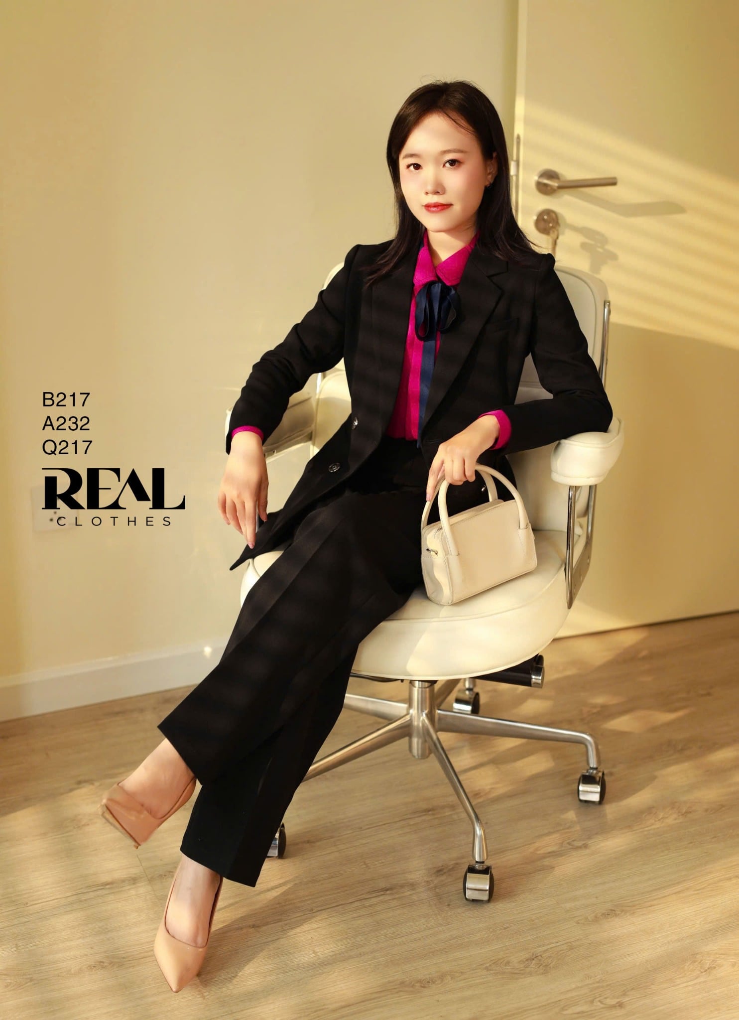 Blazer Paris đen SALE