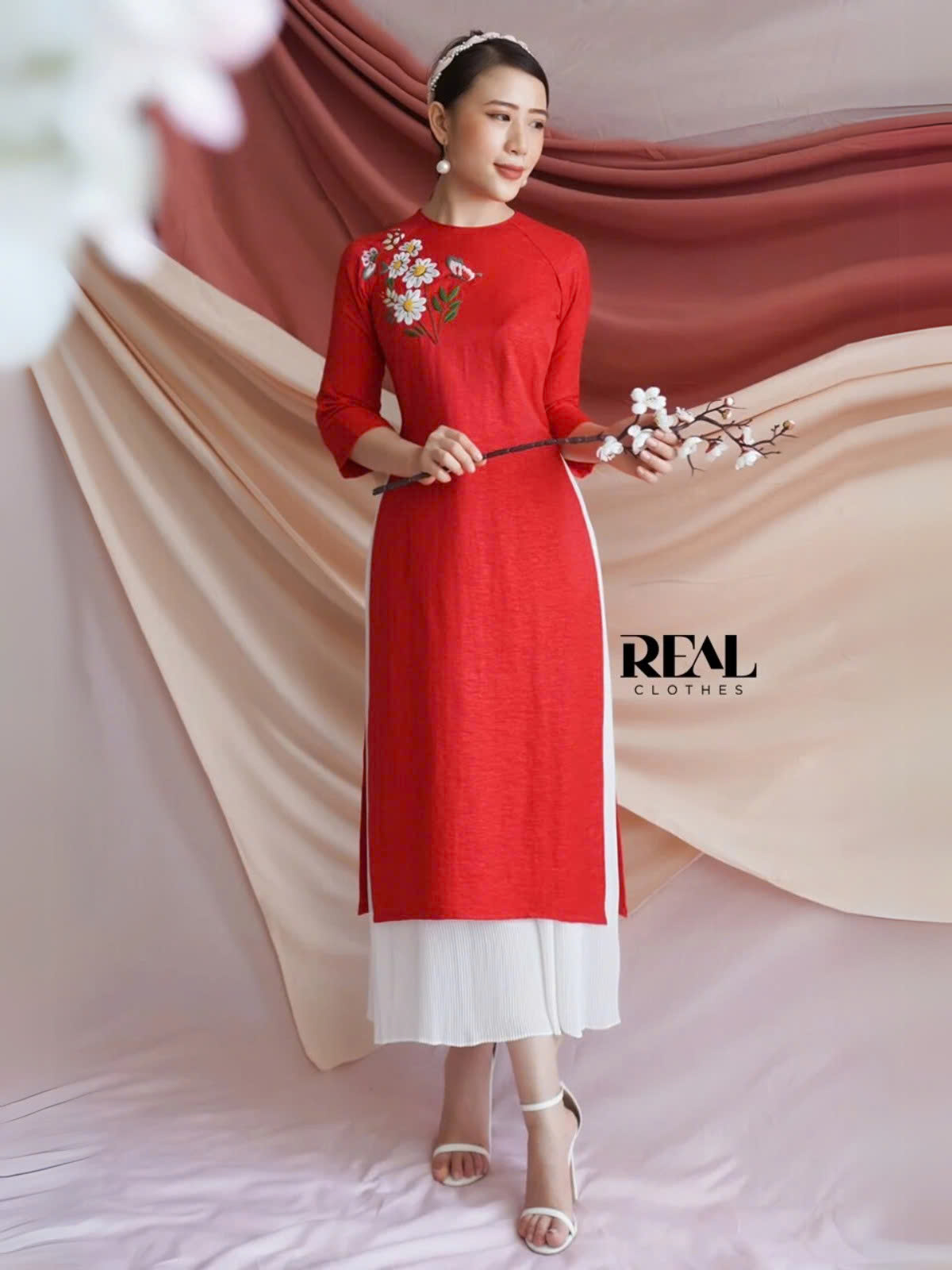  Áo dài cách tân đỏ hoa cúc SALE - size XS 