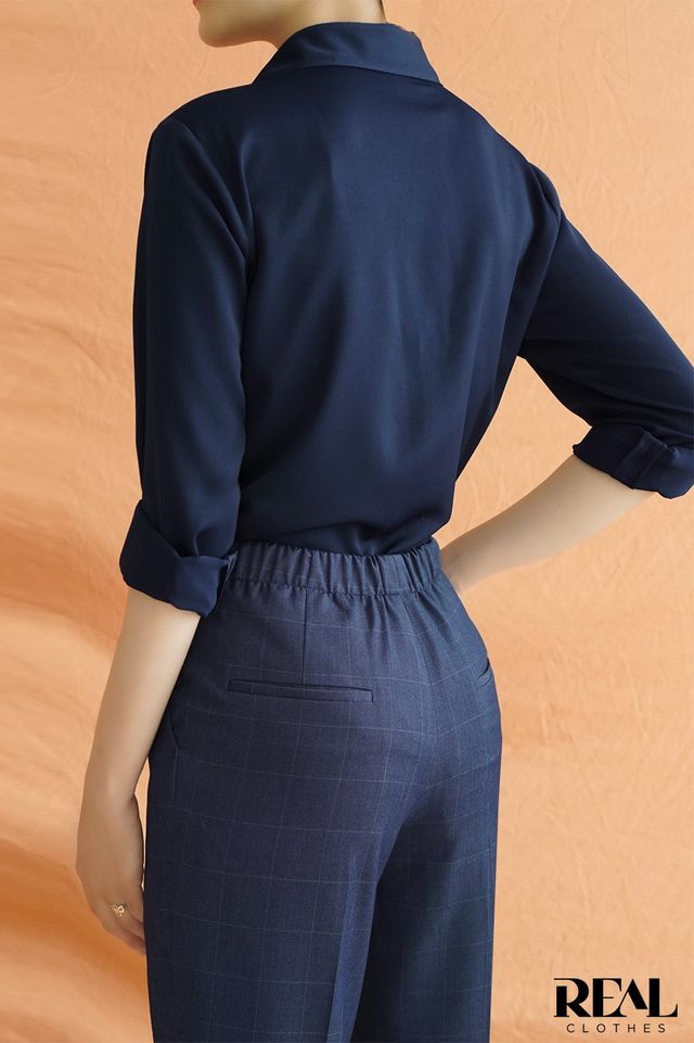 Sơ mi cổ mềm xanh đen