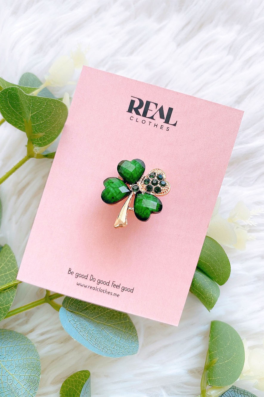 Cài áo cỏ 4 lá