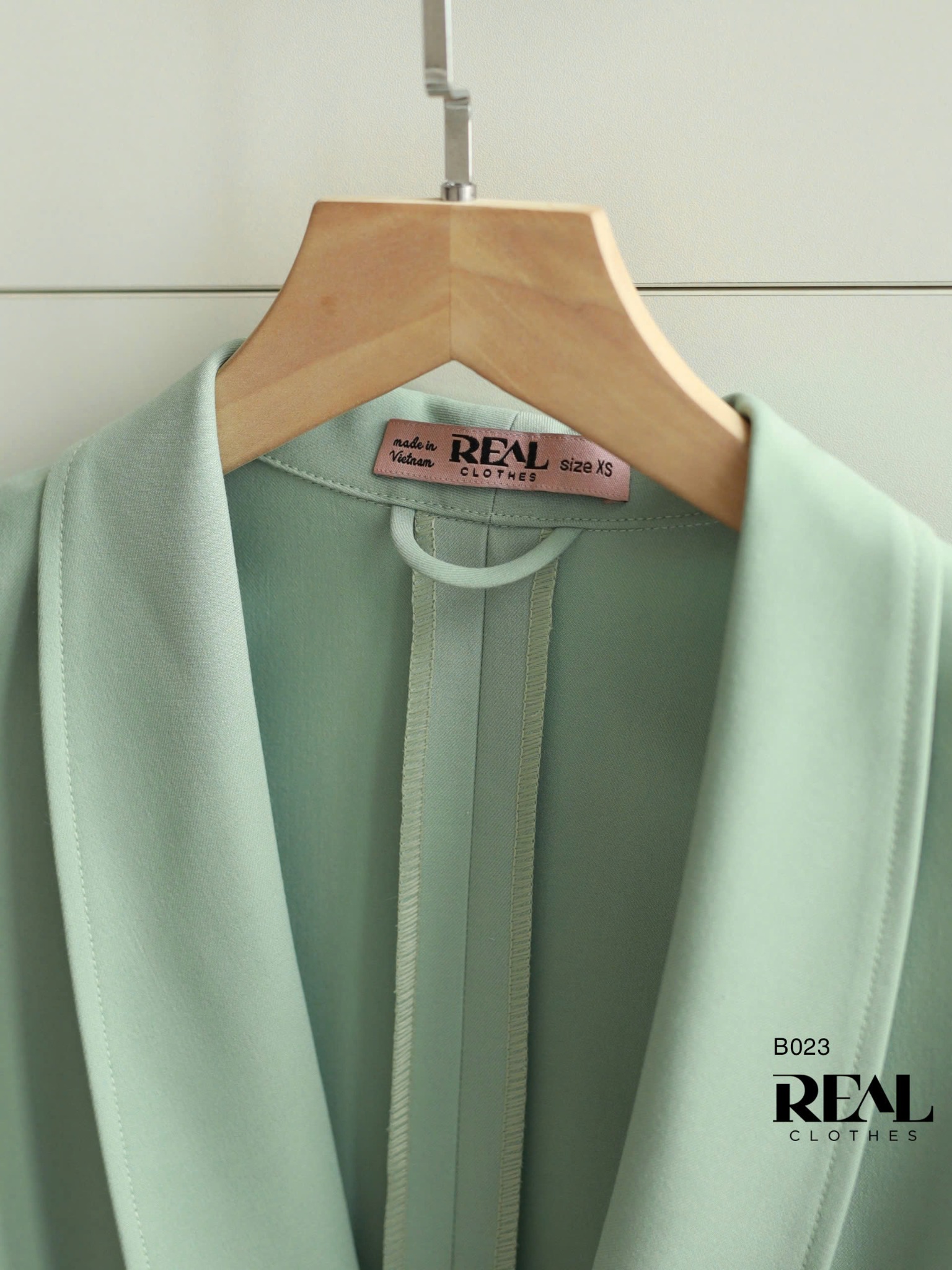 Blazer dài olive satin