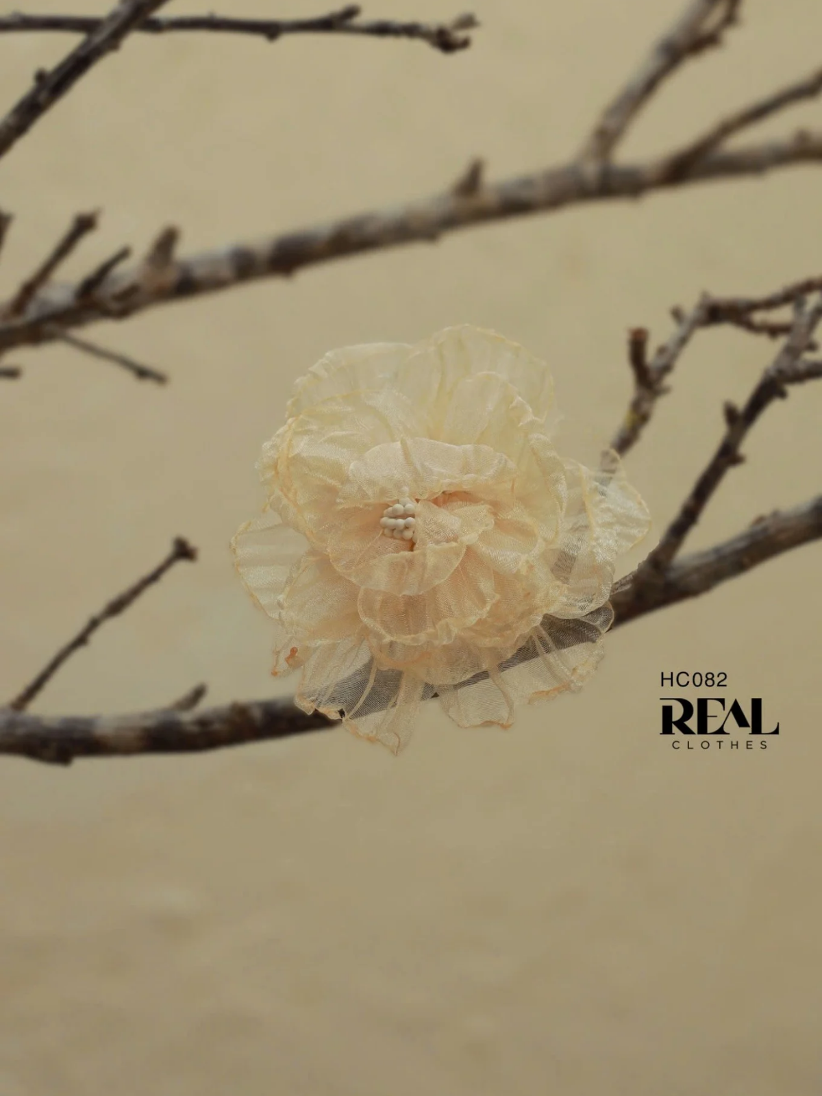  Cài áo hoa voan vàng 