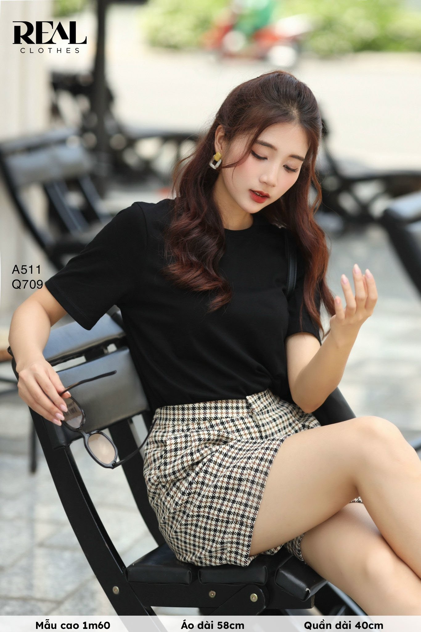 Quần short lưng thun zigzag kem SALE - size XS