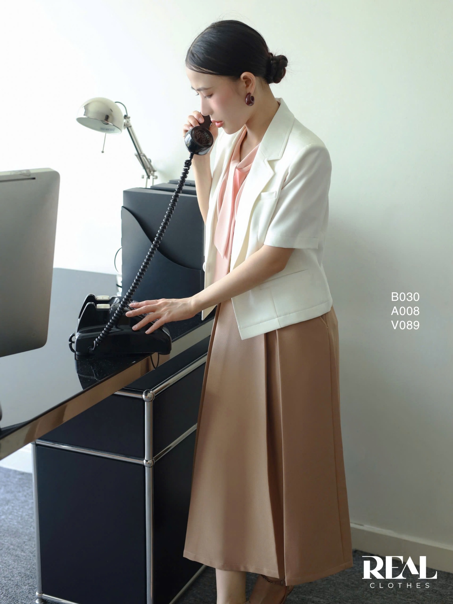 Blazer tay ngắn trắng